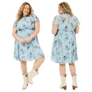 Torrid Mini Chiffon Smocked Neck Dress Size 3X Floral Keyhole Flutter Sleeves
